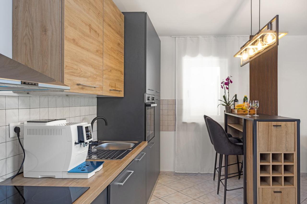 Romeo&Julia- Newly Refurbished Apartment Near Medulin Pomer Buitenkant foto