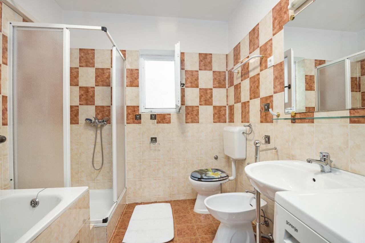 Romeo&Julia- Newly Refurbished Apartment Near Medulin Pomer Buitenkant foto